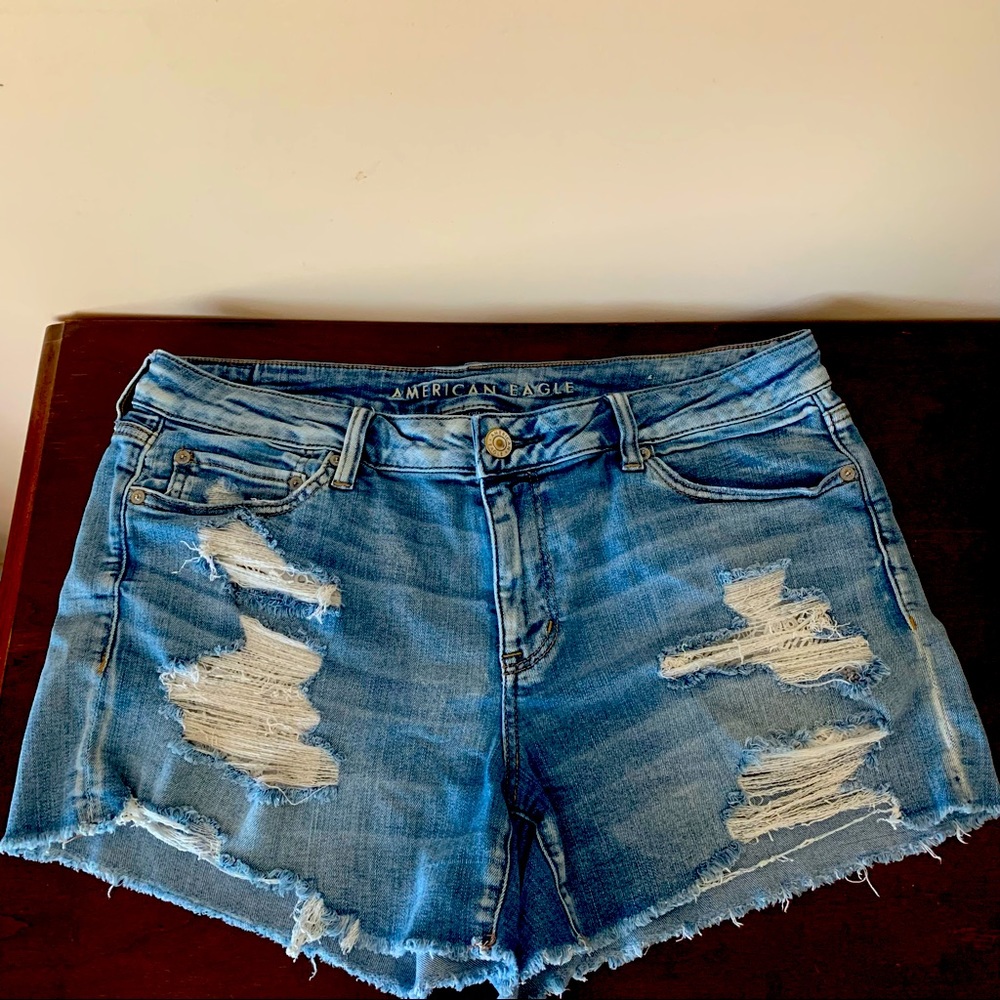 American Eagle Outfitters, Woman’s Denim Jean Shorts, Next Rise Stretch, Size 14